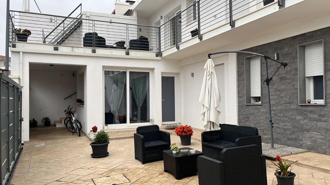 Il Colle Del Barone Bed & Breakfast Capoterra Eksteriør bilde