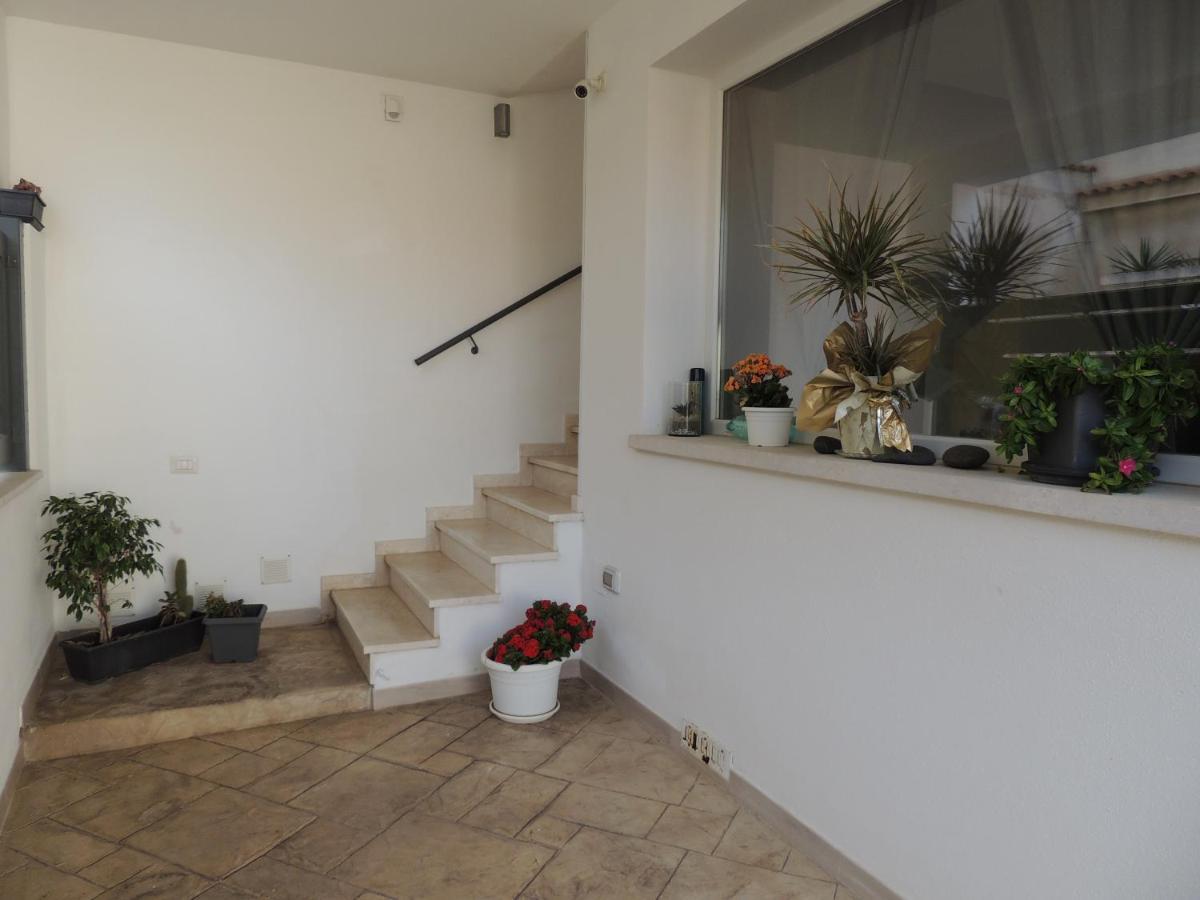 Il Colle Del Barone Bed & Breakfast Capoterra Eksteriør bilde